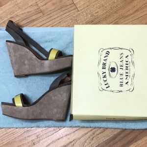 Lucky Brand size 10 plat form wedge